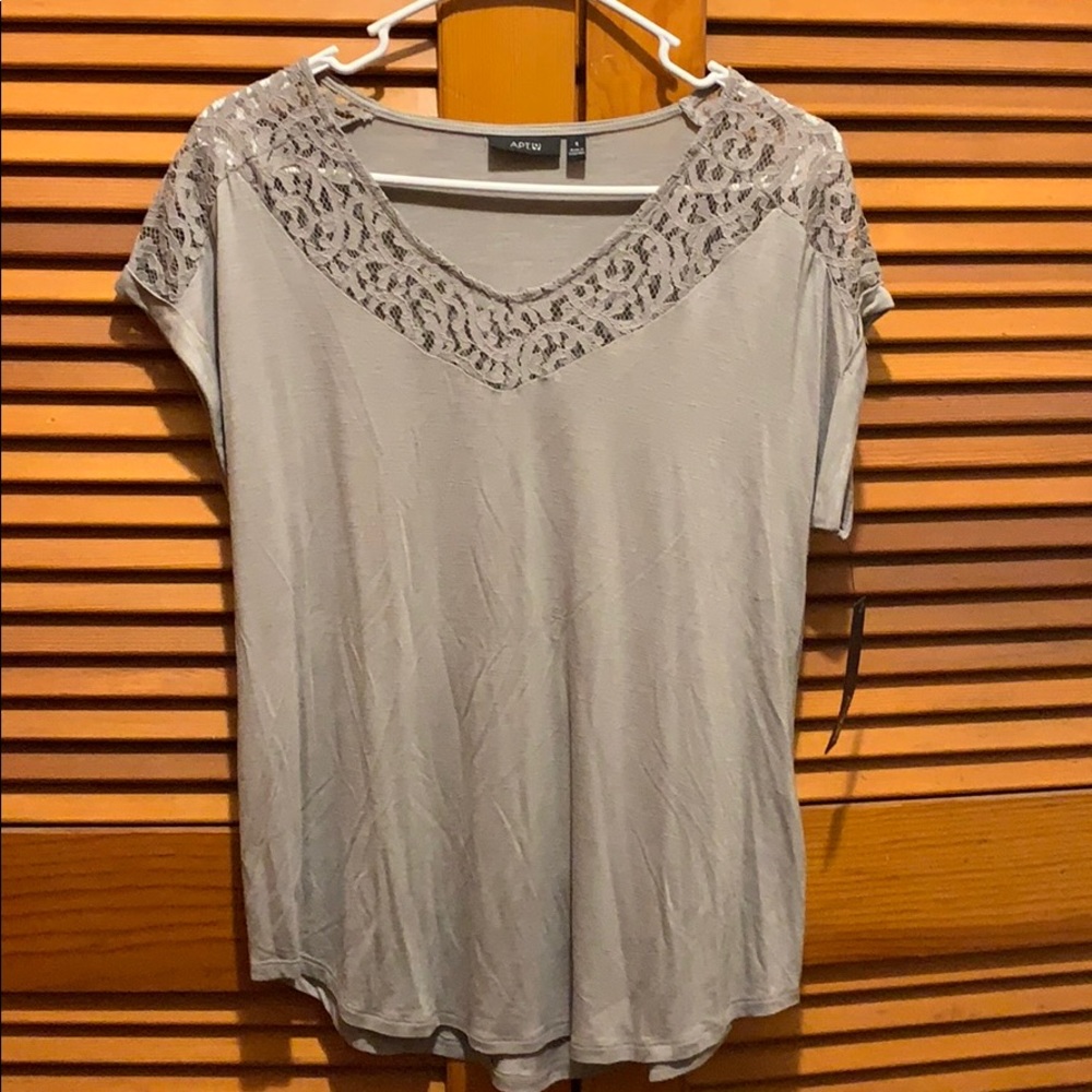 Grey top